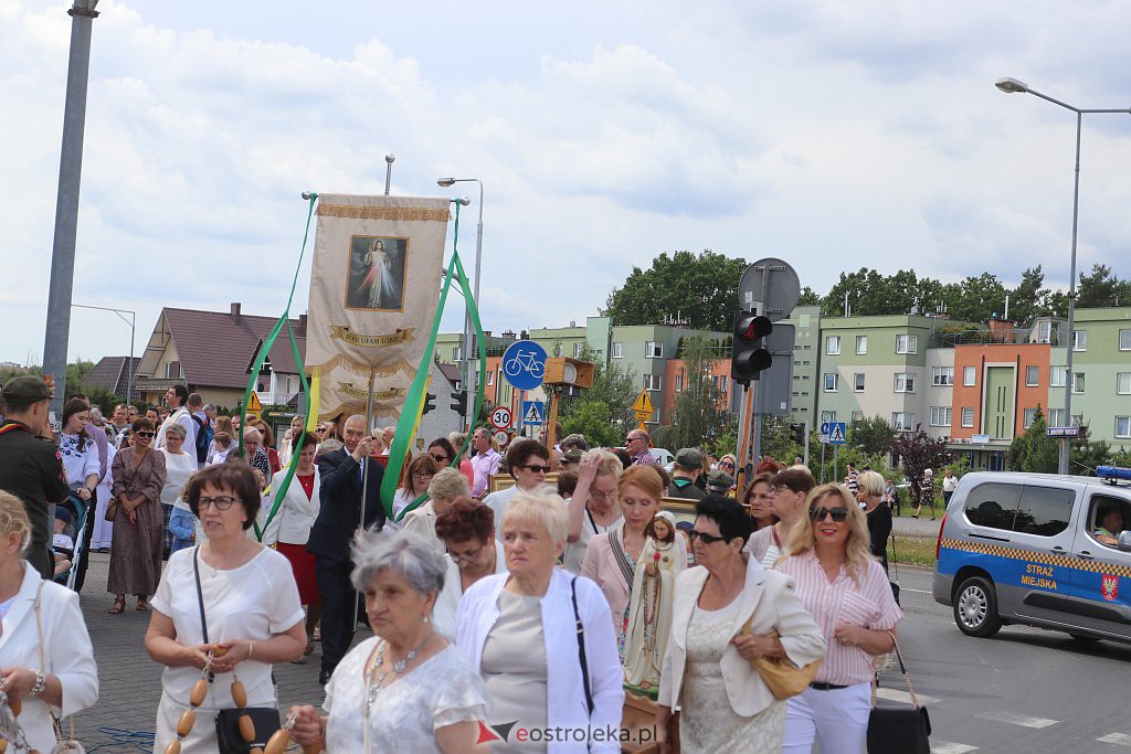 Boże Ciało 2022. Procesja w parafii pw. św. Franciszka z Asyżu [16.06.2022] - zdjęcie #127 - eOstroleka.pl