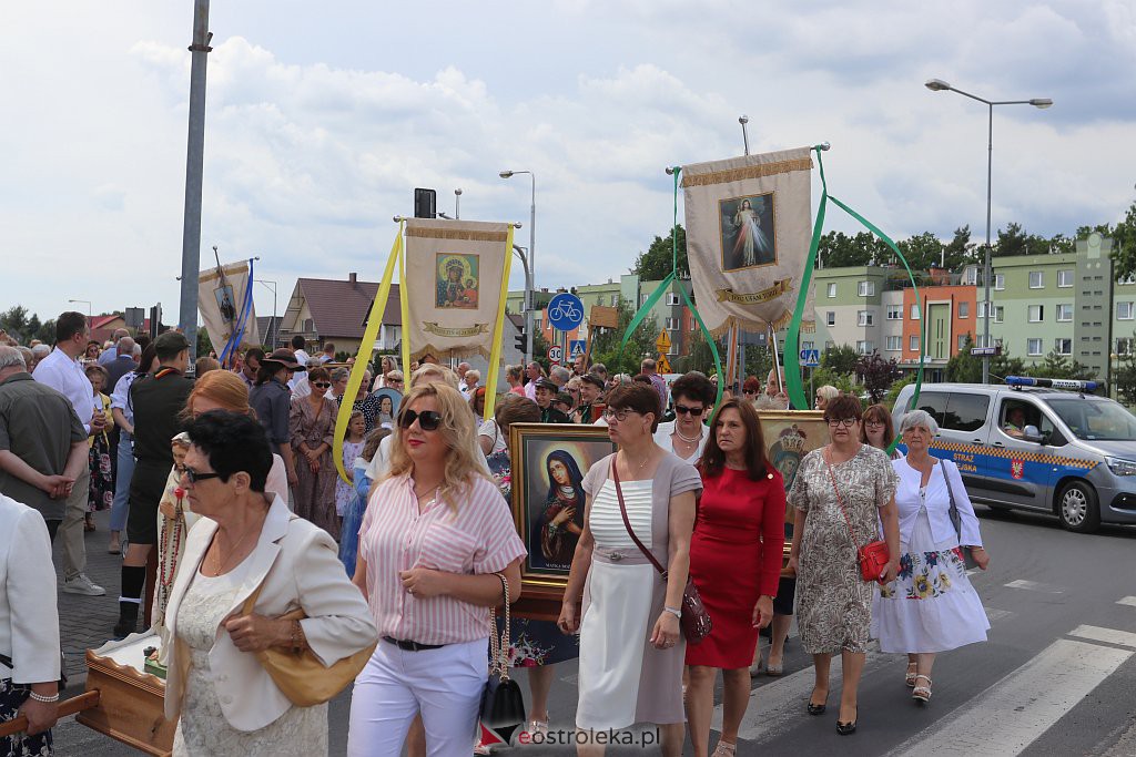 Boże Ciało 2022. Procesja w parafii pw. św. Franciszka z Asyżu [16.06.2022] - zdjęcie #22 - eOstroleka.pl