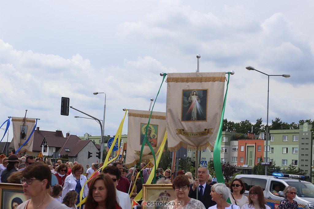 Boże Ciało 2022. Procesja w parafii pw. św. Franciszka z Asyżu [16.06.2022] - zdjęcie #123 - eOstroleka.pl