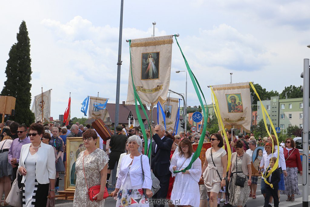 Boże Ciało 2022. Procesja w parafii pw. św. Franciszka z Asyżu [16.06.2022] - zdjęcie #121 - eOstroleka.pl