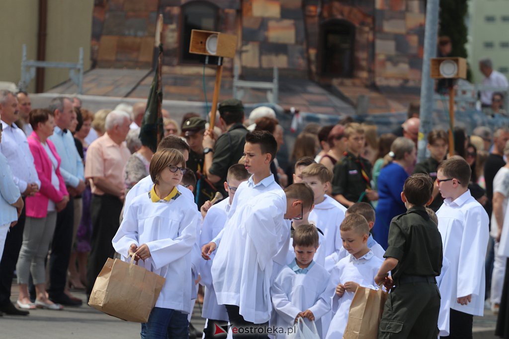 Boże Ciało 2022. Procesja w parafii pw. św. Franciszka z Asyżu [16.06.2022] - zdjęcie #103 - eOstroleka.pl