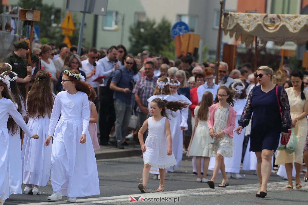 Boże Ciało 2022. Procesja w parafii pw. św. Franciszka z Asyżu [16.06.2022] - zdjęcie #99 - eOstroleka.pl