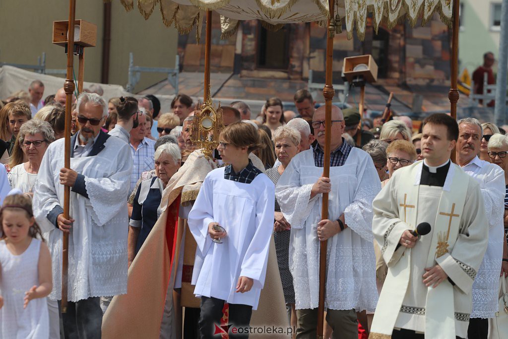 Boże Ciało 2022. Procesja w parafii pw. św. Franciszka z Asyżu [16.06.2022] - zdjęcie #91 - eOstroleka.pl