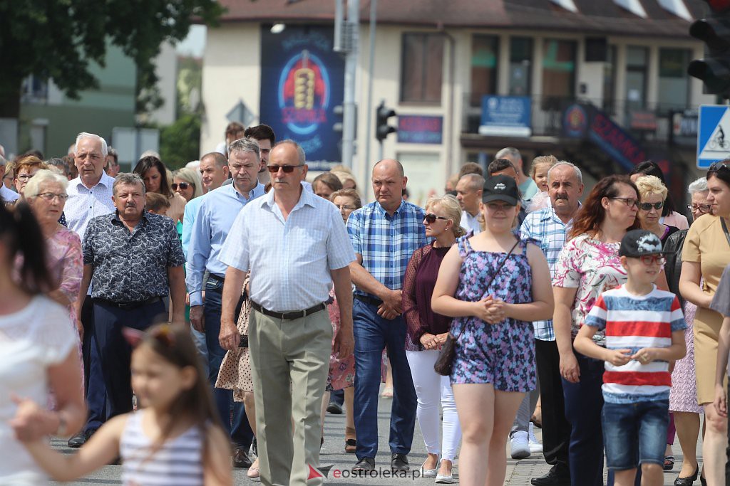 Boże Ciało 2022. Procesja w parafii pw. św. Franciszka z Asyżu [16.06.2022] - zdjęcie #85 - eOstroleka.pl