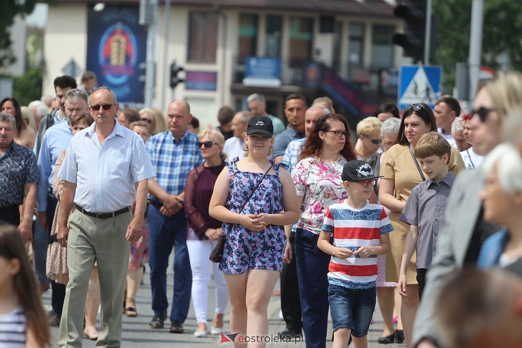 Boże Ciało 2022. Procesja w parafii pw. św. Franciszka z Asyżu [16.06.2022] - zdjęcie #84 - eOstroleka.pl