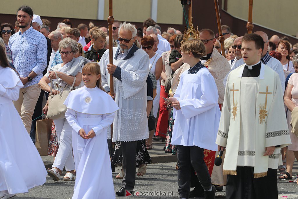 Boże Ciało 2022. Procesja w parafii pw. św. Franciszka z Asyżu [16.06.2022] - zdjęcie #83 - eOstroleka.pl