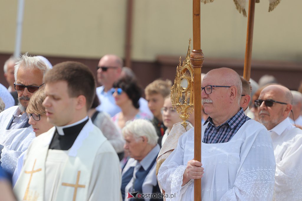 Boże Ciało 2022. Procesja w parafii pw. św. Franciszka z Asyżu [16.06.2022] - zdjęcie #66 - eOstroleka.pl