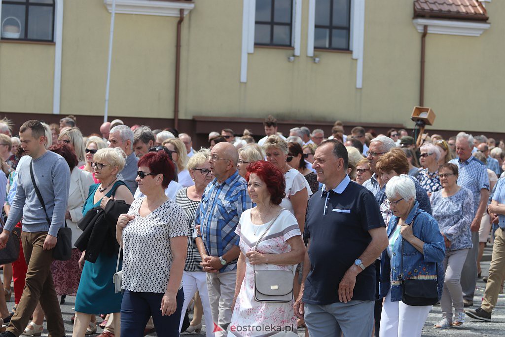 Boże Ciało 2022. Procesja w parafii pw. św. Franciszka z Asyżu [16.06.2022] - zdjęcie #78 - eOstroleka.pl