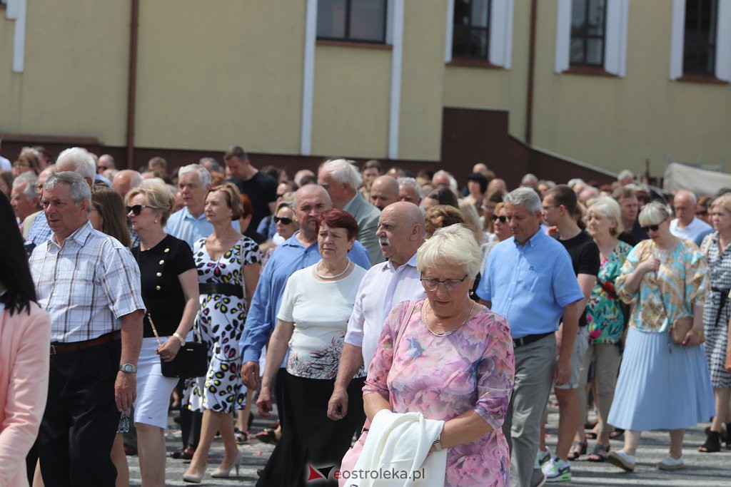 Boże Ciało 2022. Procesja w parafii pw. św. Franciszka z Asyżu [16.06.2022] - zdjęcie #73 - eOstroleka.pl
