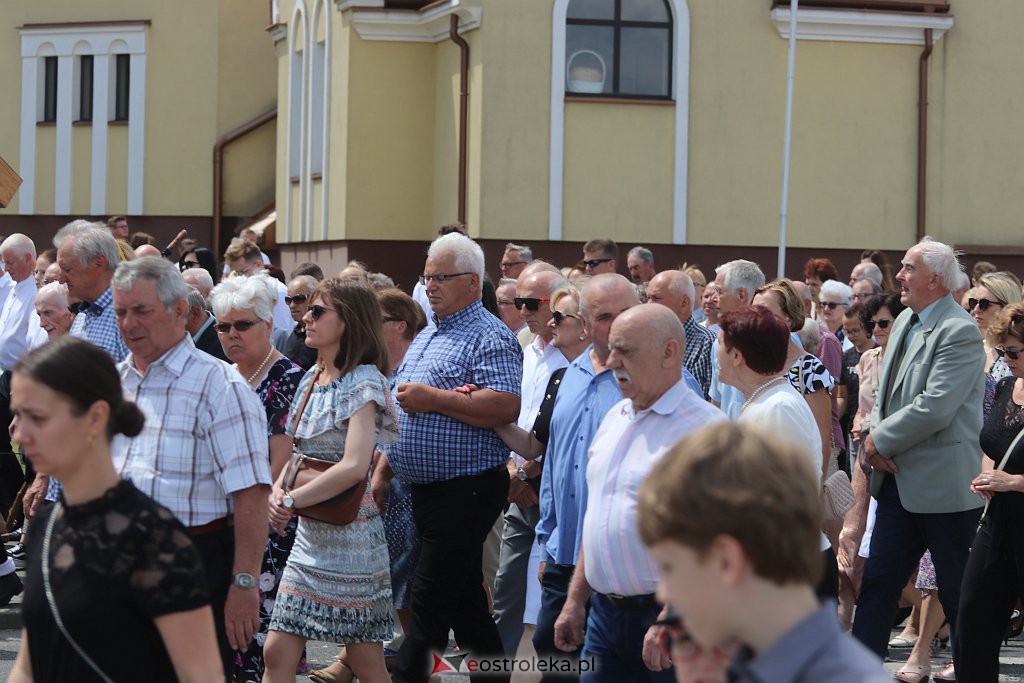 Boże Ciało 2022. Procesja w parafii pw. św. Franciszka z Asyżu [16.06.2022] - zdjęcie #70 - eOstroleka.pl