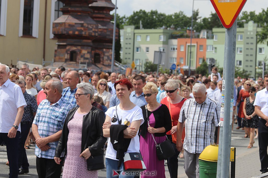 Boże Ciało 2022. Procesja w parafii pw. św. Franciszka z Asyżu [16.06.2022] - zdjęcie #66 - eOstroleka.pl