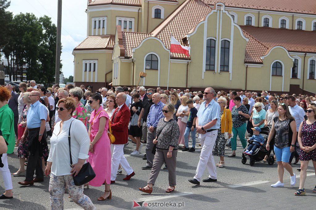 Boże Ciało 2022. Procesja w parafii pw. św. Franciszka z Asyżu [16.06.2022] - zdjęcie #38 - eOstroleka.pl