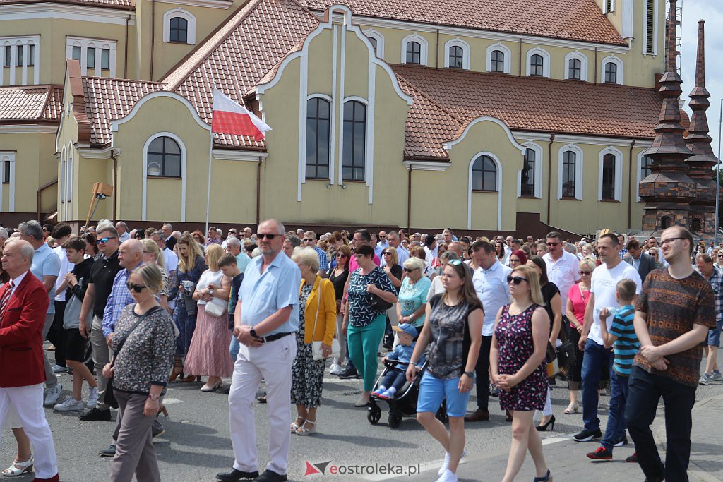 Boże Ciało 2022. Procesja w parafii pw. św. Franciszka z Asyżu [16.06.2022] - zdjęcie #37 - eOstroleka.pl