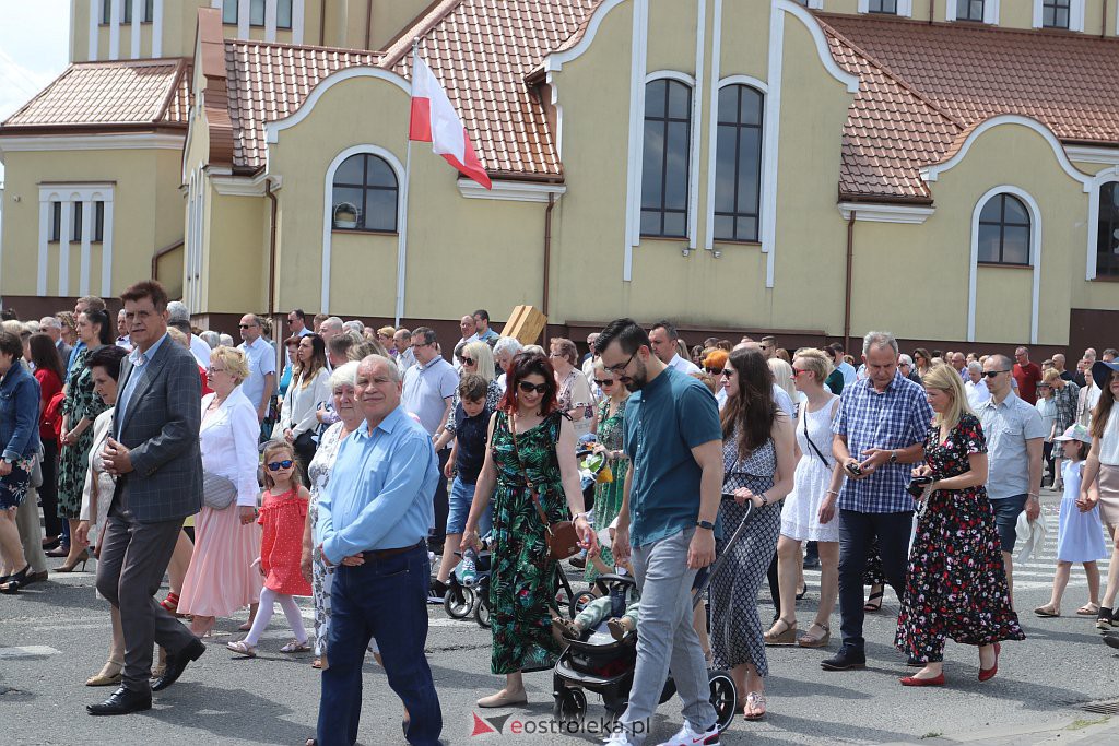 Boże Ciało 2022. Procesja w parafii pw. św. Franciszka z Asyżu [16.06.2022] - zdjęcie #32 - eOstroleka.pl