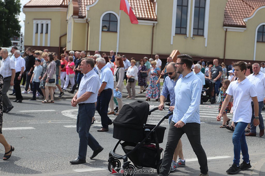 Boże Ciało 2022. Procesja w parafii pw. św. Franciszka z Asyżu [16.06.2022] - zdjęcie #23 - eOstroleka.pl