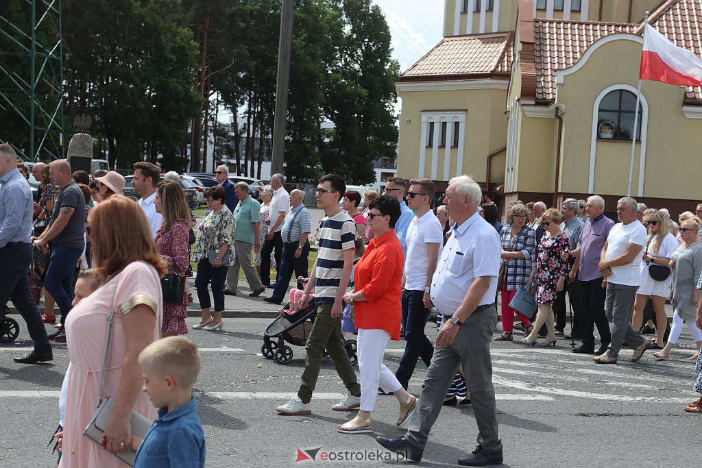 Boże Ciało 2022. Procesja w parafii pw. św. Franciszka z Asyżu [16.06.2022] - zdjęcie #16 - eOstroleka.pl