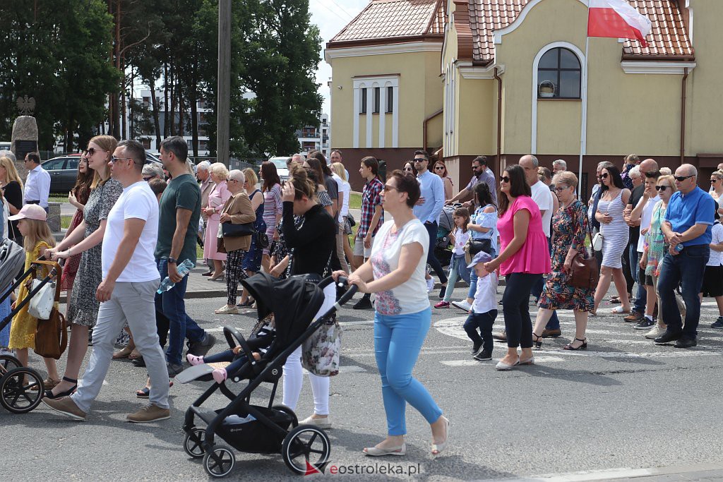 Boże Ciało 2022. Procesja w parafii pw. św. Franciszka z Asyżu [16.06.2022] - zdjęcie #13 - eOstroleka.pl