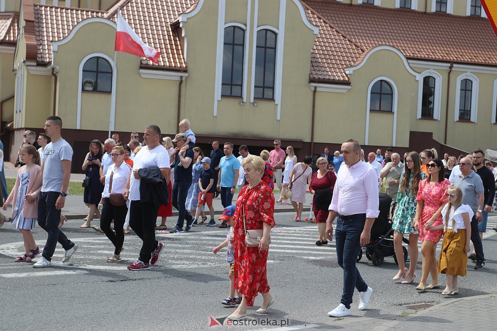 Boże Ciało 2022. Procesja w parafii pw. św. Franciszka z Asyżu [16.06.2022] - zdjęcie #8 - eOstroleka.pl