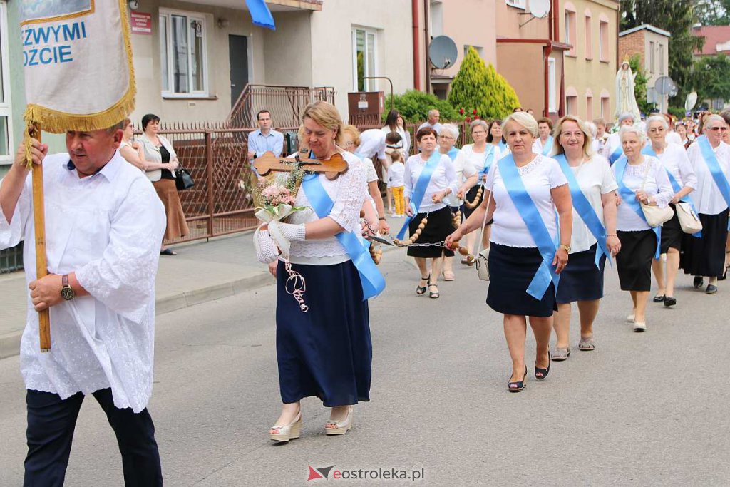 Boże Ciało 2022 w parafi pw. Nawiedzenia NMP w Ostrołęce [16.06.2022] - zdjęcie #190 - eOstroleka.pl