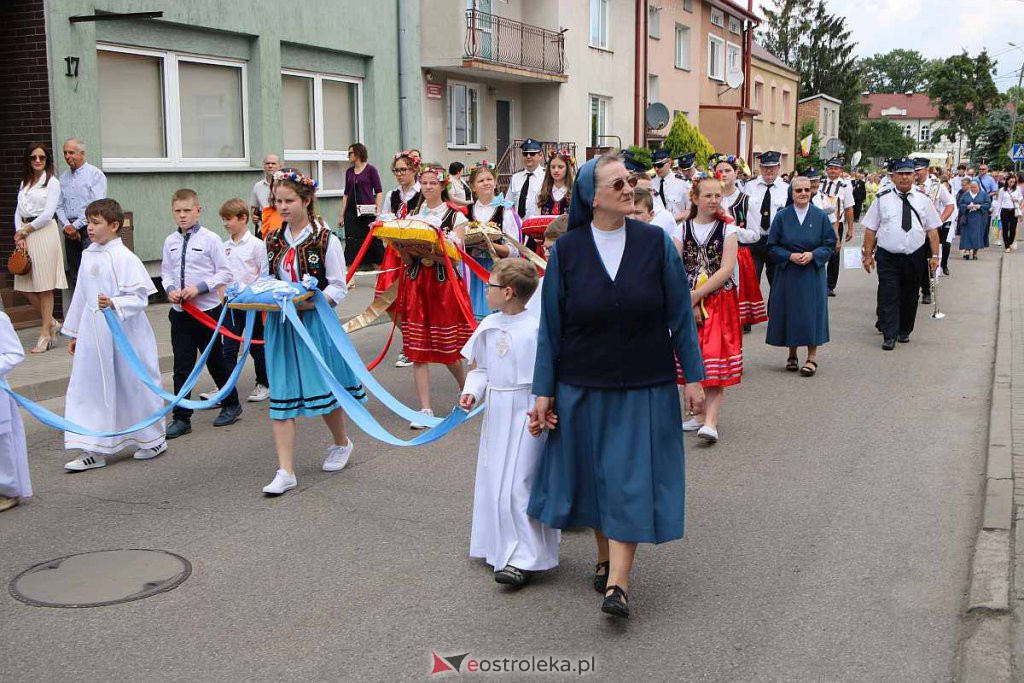 Boże Ciało 2022 w parafi pw. Nawiedzenia NMP w Ostrołęce [16.06.2022] - zdjęcie #177 - eOstroleka.pl