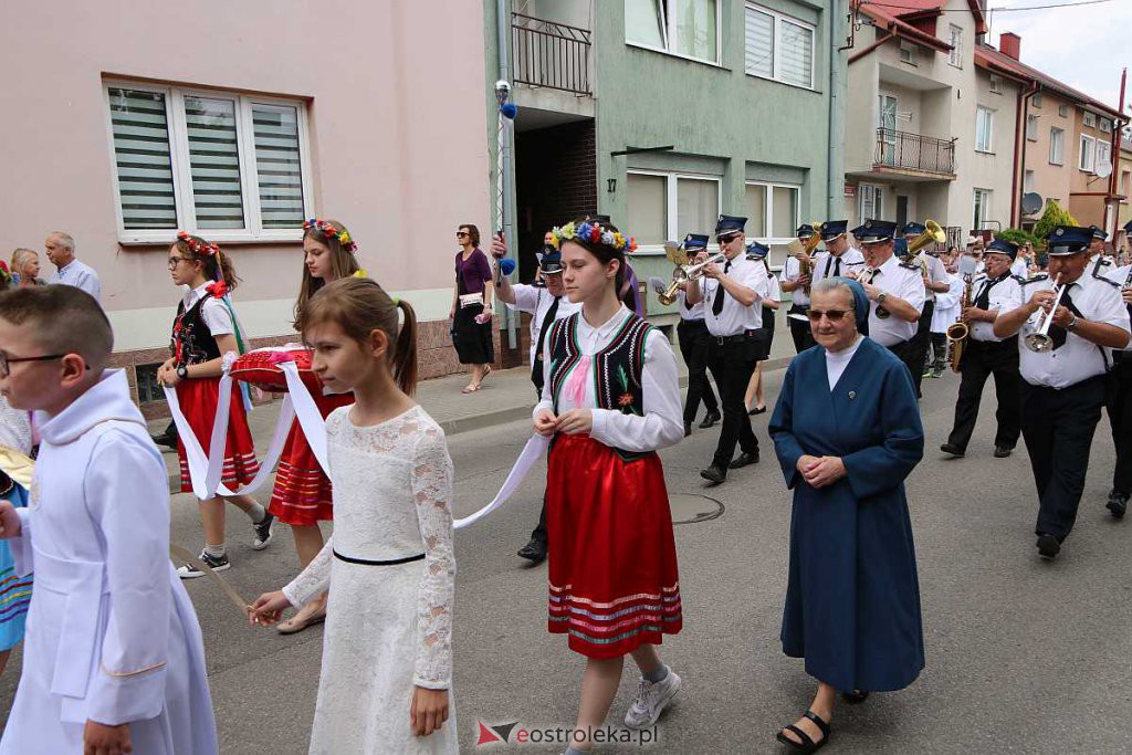 Boże Ciało 2022 w parafi pw. Nawiedzenia NMP w Ostrołęce [16.06.2022] - zdjęcie #168 - eOstroleka.pl