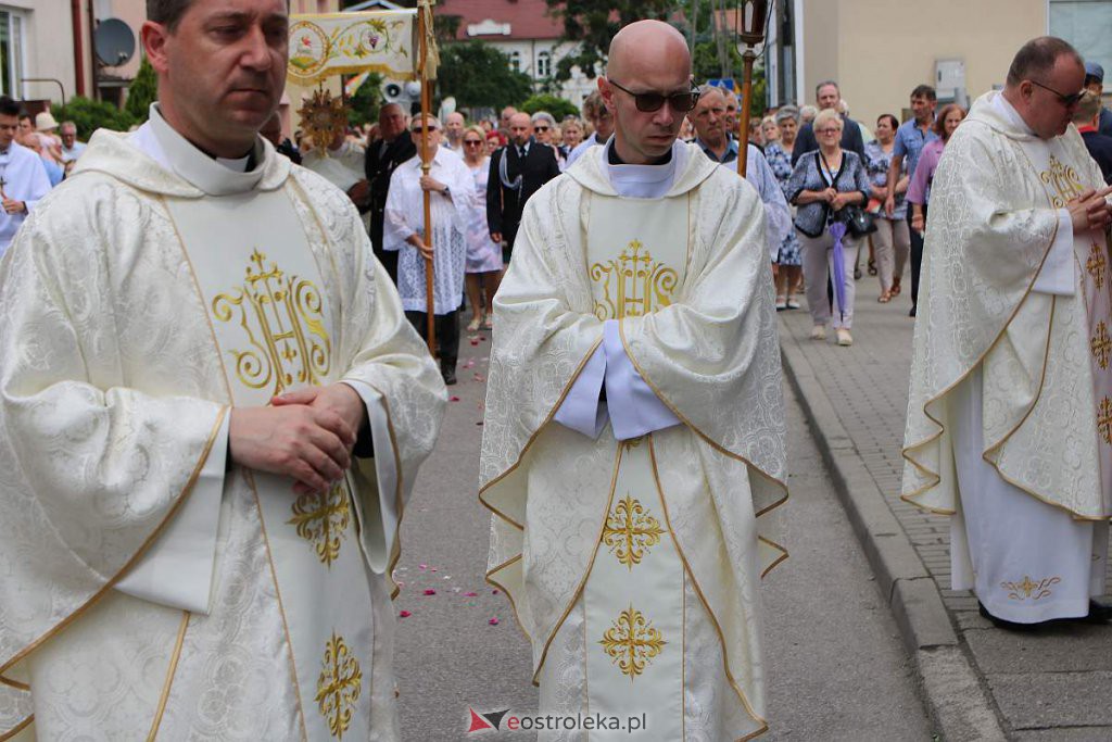 Boże Ciało 2022 w parafi pw. Nawiedzenia NMP w Ostrołęce [16.06.2022] - zdjęcie #152 - eOstroleka.pl