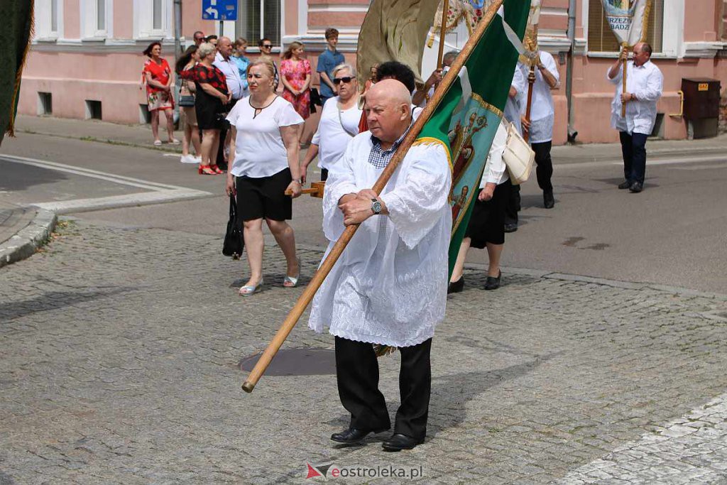 Boże Ciało 2022 w parafi pw. Nawiedzenia NMP w Ostrołęce [16.06.2022] - zdjęcie #118 - eOstroleka.pl