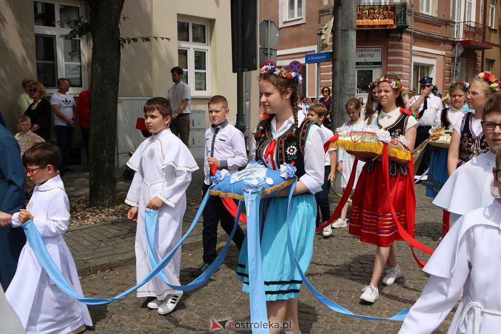 Boże Ciało 2022 w parafi pw. Nawiedzenia NMP w Ostrołęce [16.06.2022] - zdjęcie #88 - eOstroleka.pl