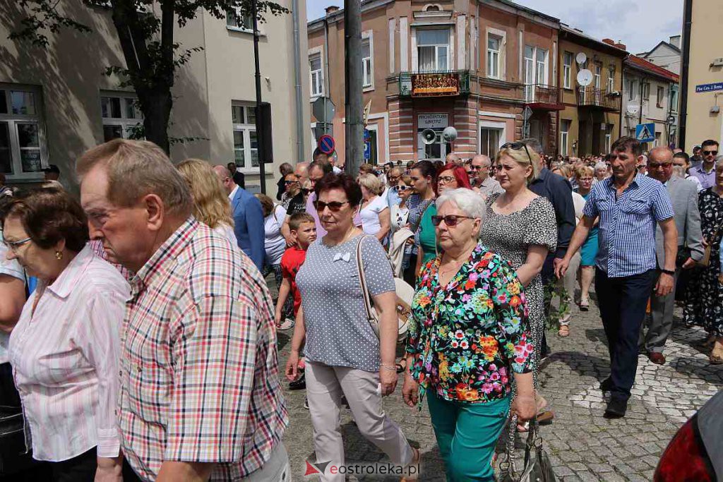 Boże Ciało 2022 w parafi pw. Nawiedzenia NMP w Ostrołęce [16.06.2022] - zdjęcie #127 - eOstroleka.pl