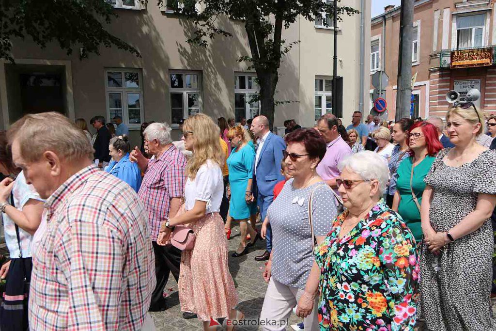 Boże Ciało 2022 w parafi pw. Nawiedzenia NMP w Ostrołęce [16.06.2022] - zdjęcie #125 - eOstroleka.pl