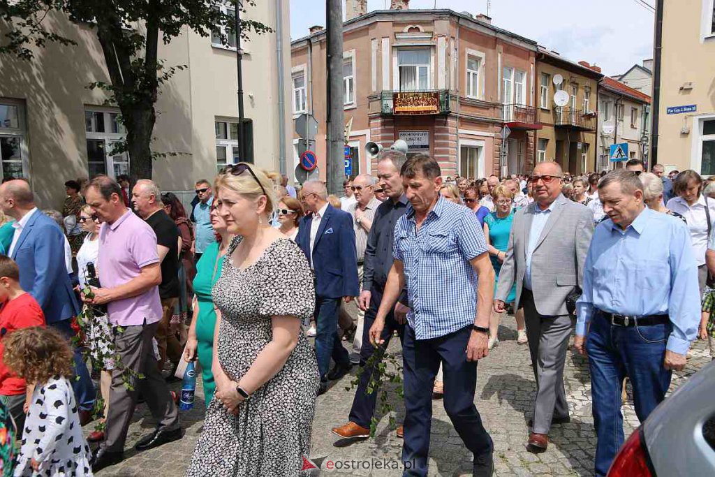 Boże Ciało 2022 w parafi pw. Nawiedzenia NMP w Ostrołęce [16.06.2022] - zdjęcie #123 - eOstroleka.pl