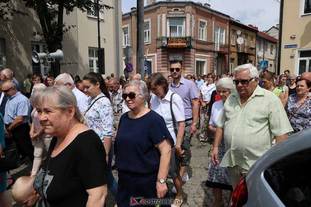 Boże Ciało 2022 w parafi pw. Nawiedzenia NMP w Ostrołęce [16.06.2022] - zdjęcie #113 - eOstroleka.pl