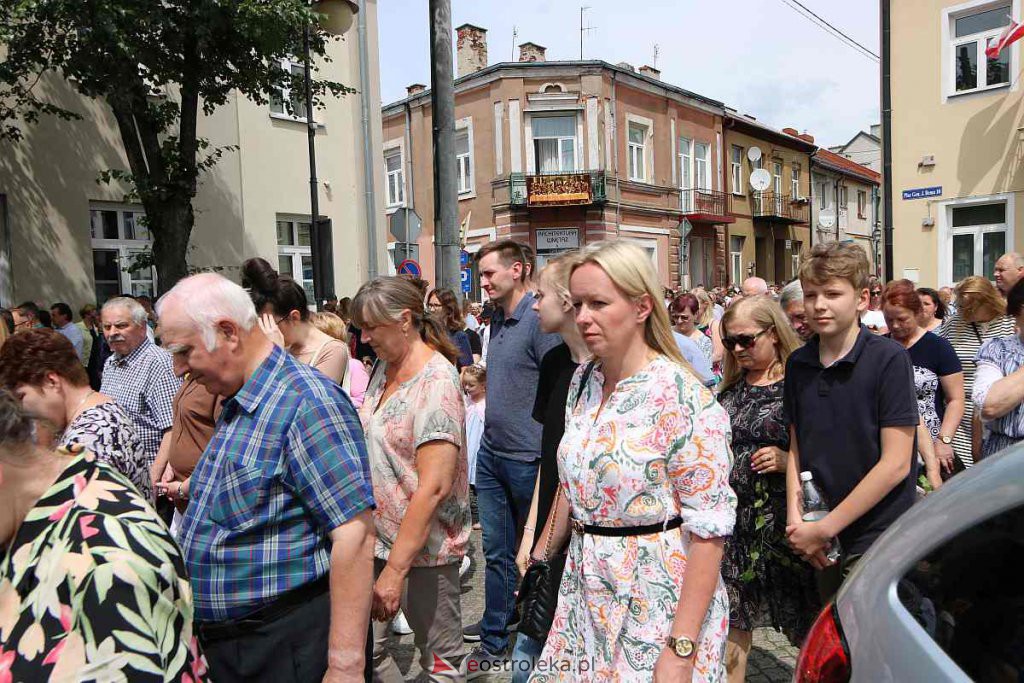 Boże Ciało 2022 w parafi pw. Nawiedzenia NMP w Ostrołęce [16.06.2022] - zdjęcie #97 - eOstroleka.pl