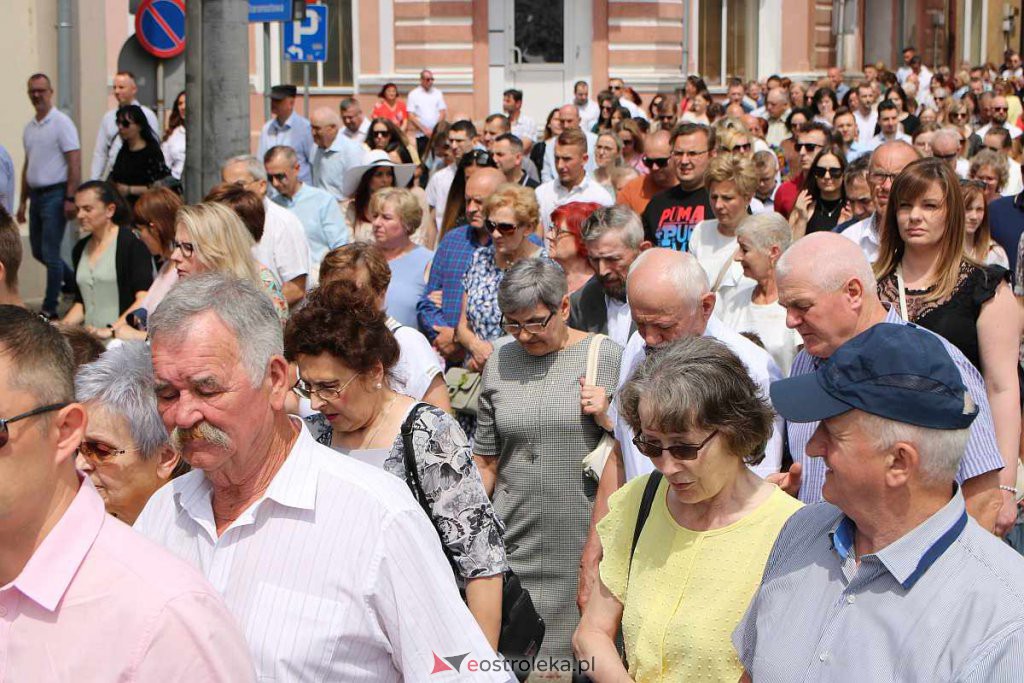 Boże Ciało 2022 w parafi pw. Nawiedzenia NMP w Ostrołęce [16.06.2022] - zdjęcie #71 - eOstroleka.pl