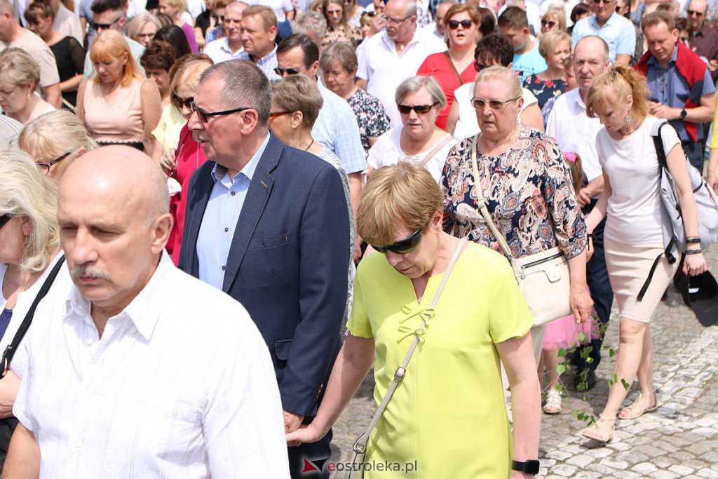 Boże Ciało 2022 w parafi pw. Nawiedzenia NMP w Ostrołęce [16.06.2022] - zdjęcie #41 - eOstroleka.pl