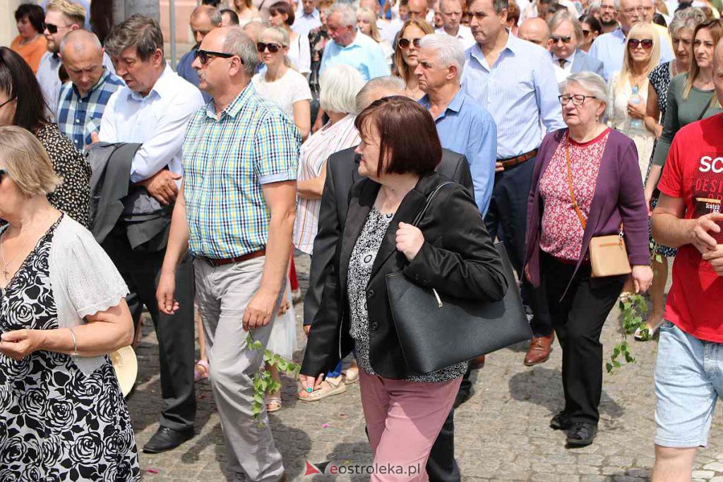 Boże Ciało 2022 w parafi pw. Nawiedzenia NMP w Ostrołęce [16.06.2022] - zdjęcie #34 - eOstroleka.pl