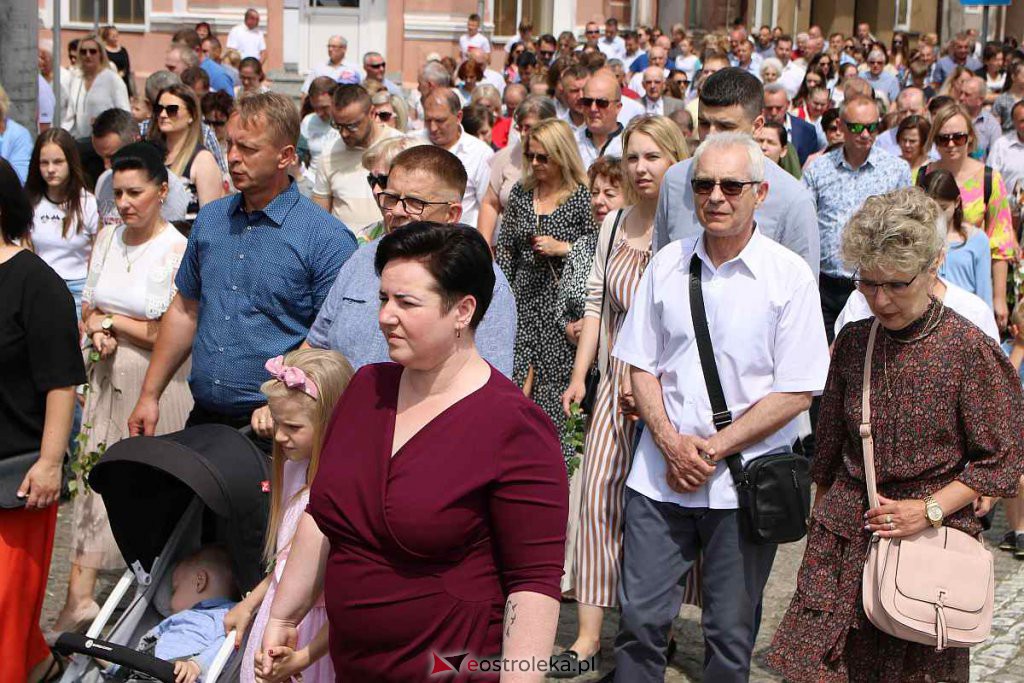 Boże Ciało 2022 w parafi pw. Nawiedzenia NMP w Ostrołęce [16.06.2022] - zdjęcie #28 - eOstroleka.pl