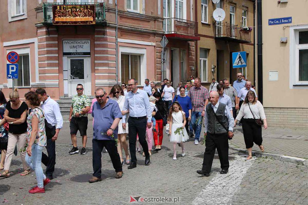 Boże Ciało 2022 w parafi pw. Nawiedzenia NMP w Ostrołęce [16.06.2022] - zdjęcie #12 - eOstroleka.pl