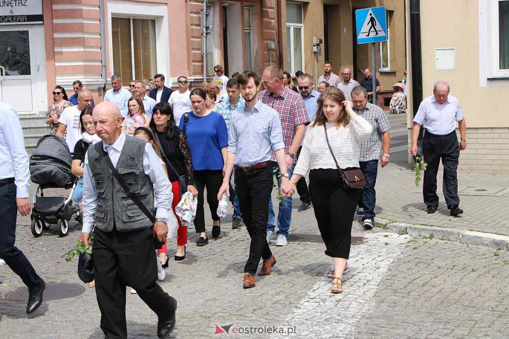 Boże Ciało 2022 w parafi pw. Nawiedzenia NMP w Ostrołęce [16.06.2022] - zdjęcie #9 - eOstroleka.pl