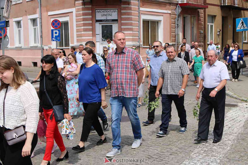 Boże Ciało 2022 w parafi pw. Nawiedzenia NMP w Ostrołęce [16.06.2022] - zdjęcie #7 - eOstroleka.pl