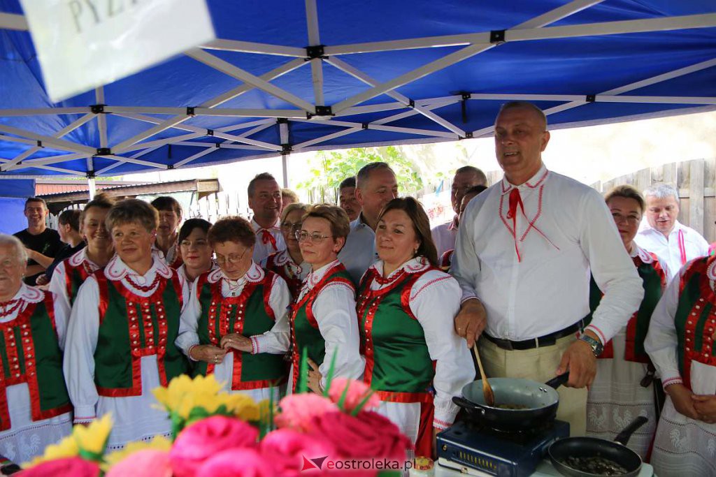 Piknik wiejski Kulturalnie i Kulinarnie w Troszynie [19.06.2022] - zdjęcie #55 - eOstroleka.pl