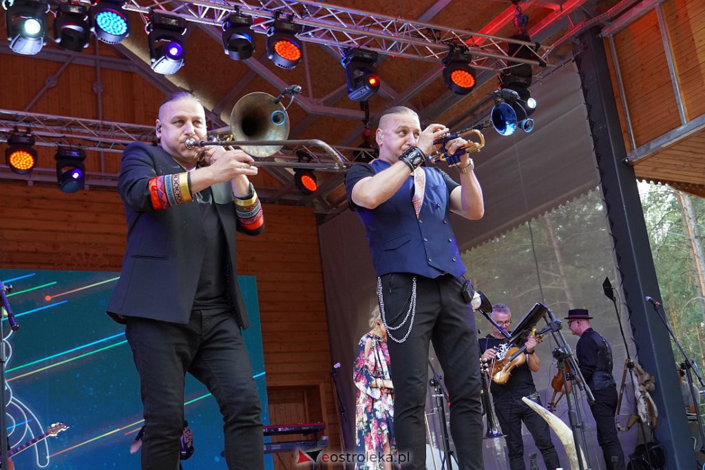 Wesele Kurpiowskie 2022: Golec uOrkiestra [19.06.2022] - zdjęcie #145 - eOstroleka.pl