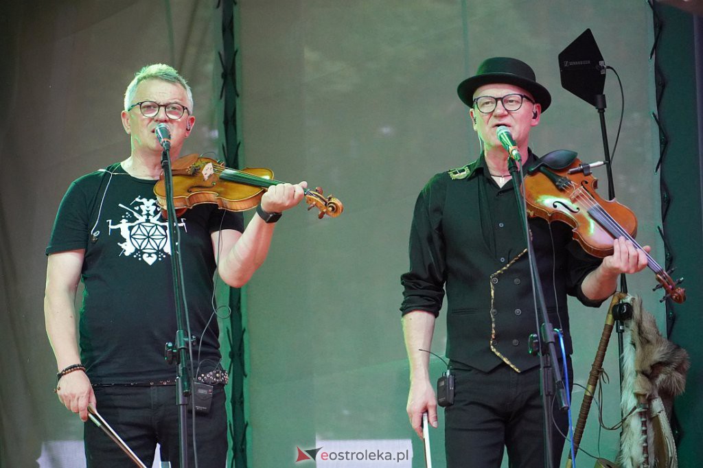 Wesele Kurpiowskie 2022: Golec uOrkiestra [19.06.2022] - zdjęcie #127 - eOstroleka.pl