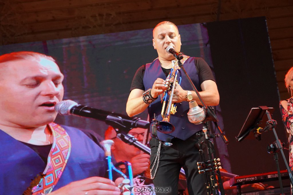 Wesele Kurpiowskie 2022: Golec uOrkiestra [19.06.2022] - zdjęcie #125 - eOstroleka.pl