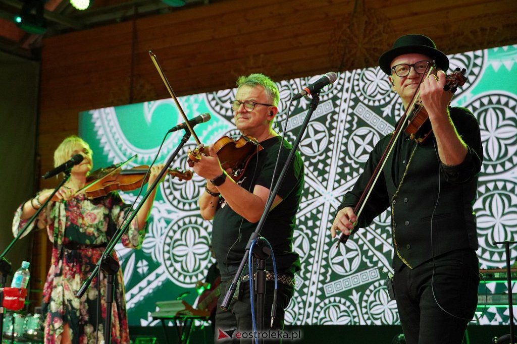 Wesele Kurpiowskie 2022: Golec uOrkiestra [19.06.2022] - zdjęcie #113 - eOstroleka.pl