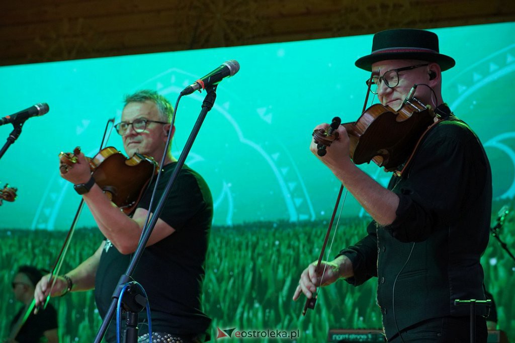 Wesele Kurpiowskie 2022: Golec uOrkiestra [19.06.2022] - zdjęcie #112 - eOstroleka.pl