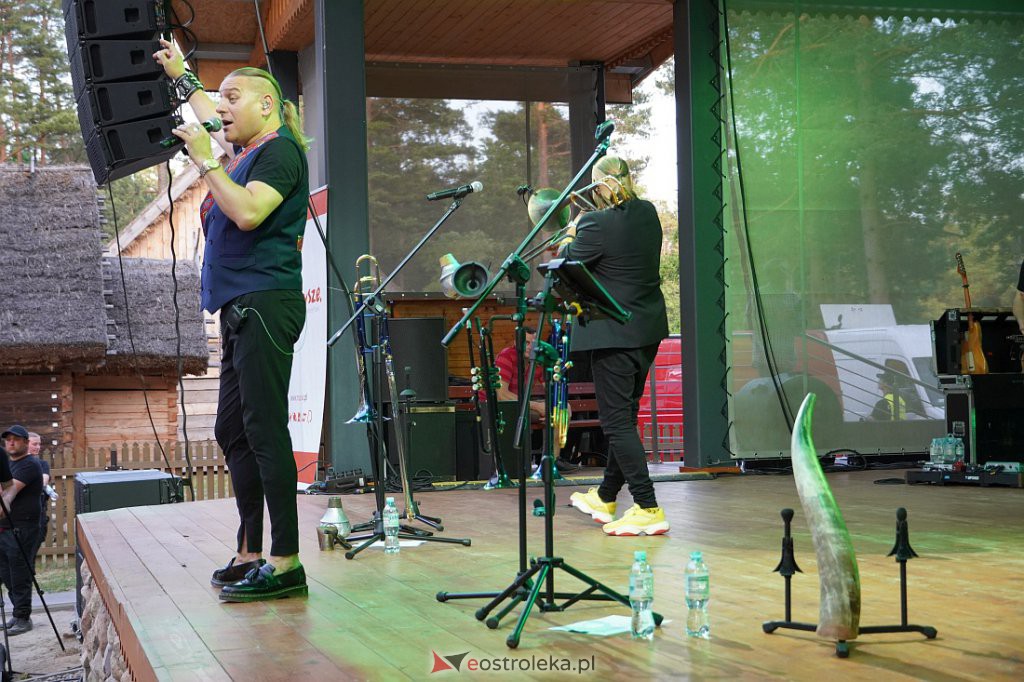 Wesele Kurpiowskie 2022: Golec uOrkiestra [19.06.2022] - zdjęcie #109 - eOstroleka.pl