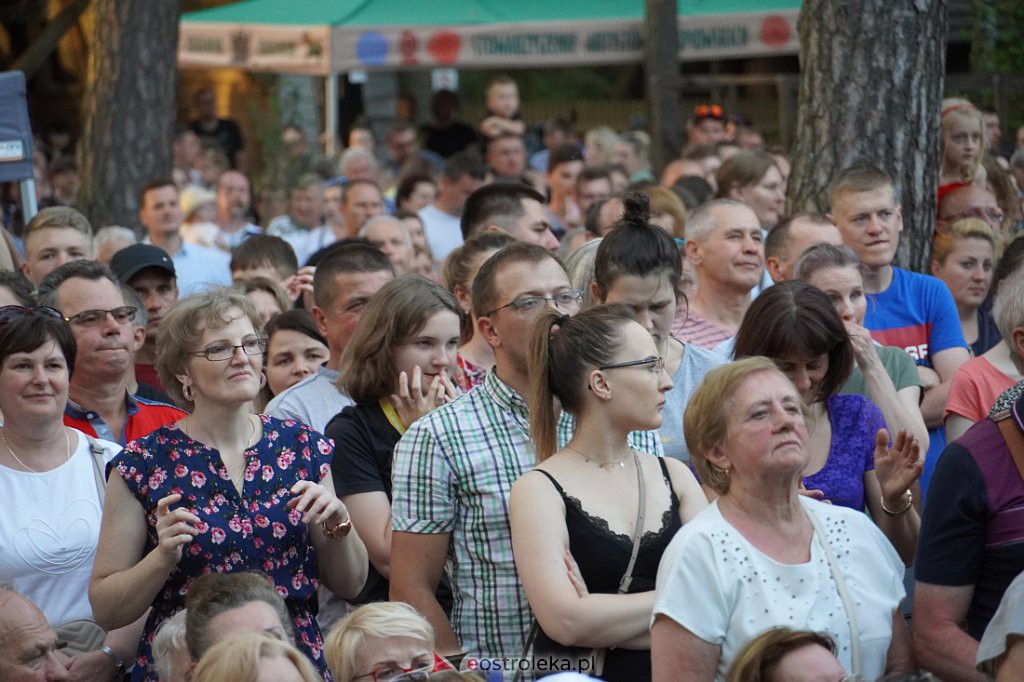 Wesele Kurpiowskie 2022: Golec uOrkiestra [19.06.2022] - zdjęcie #99 - eOstroleka.pl