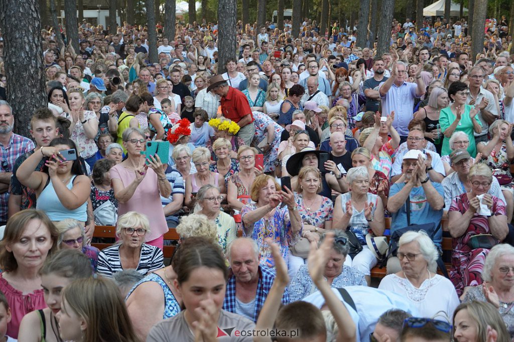 Wesele Kurpiowskie 2022: Golec uOrkiestra [19.06.2022] - zdjęcie #94 - eOstroleka.pl
