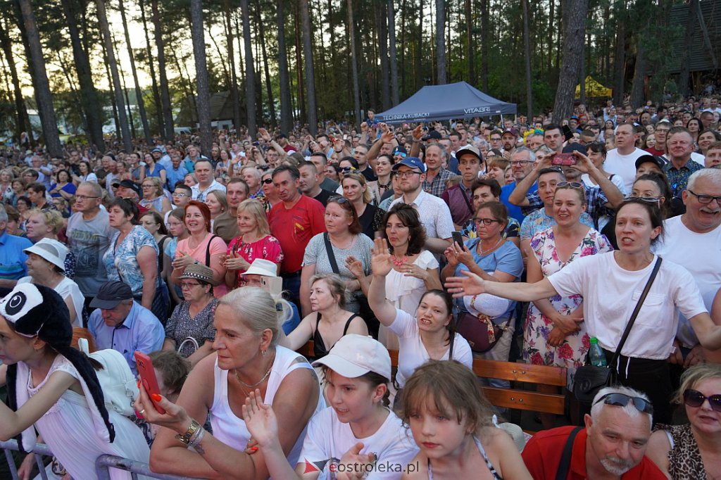 Wesele Kurpiowskie 2022: Golec uOrkiestra [19.06.2022] - zdjęcie #72 - eOstroleka.pl